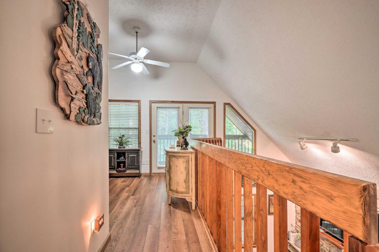 Picturesque Pigeon Forge Cabin With Mountain Views Exterior photo