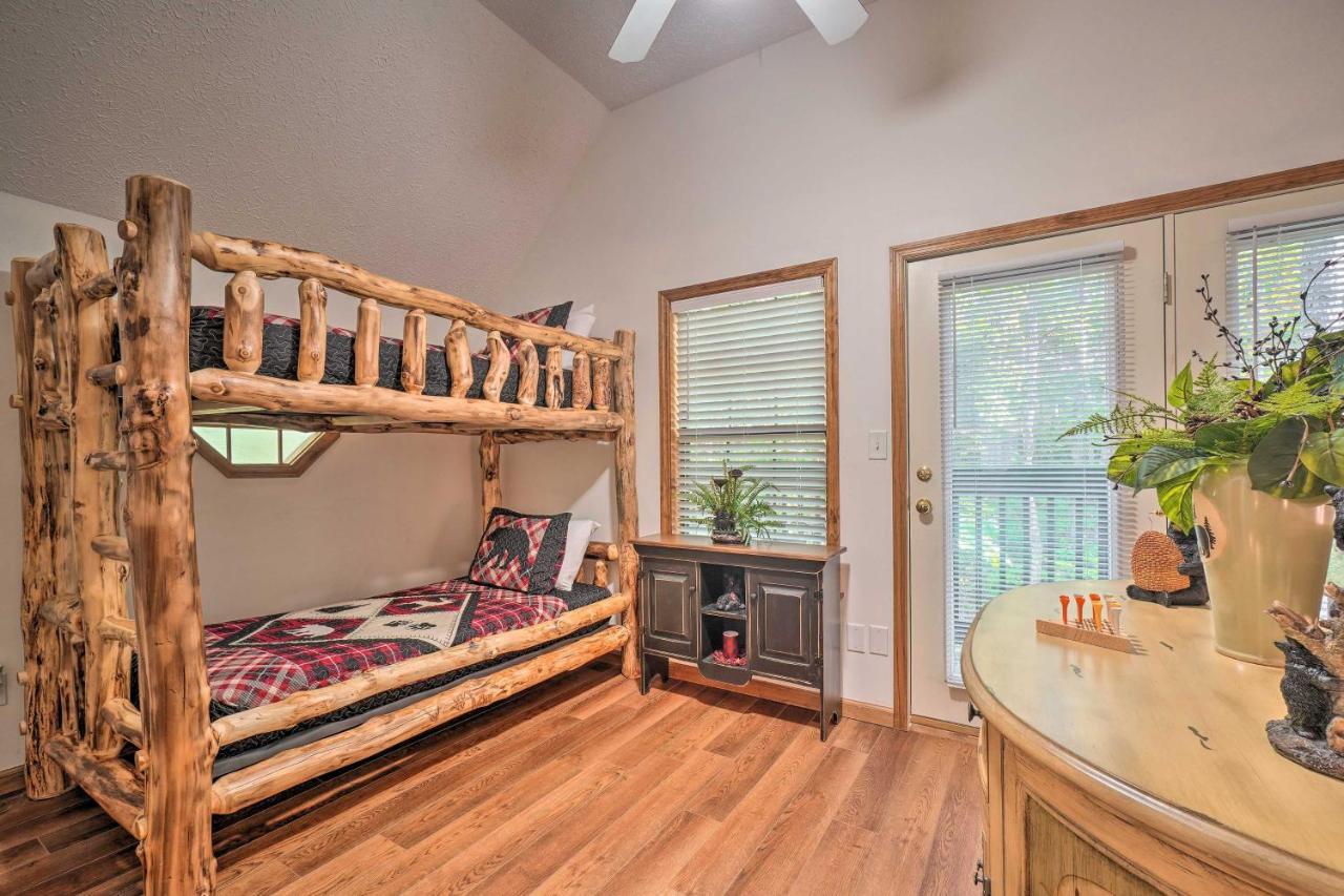 Picturesque Pigeon Forge Cabin With Mountain Views Exterior photo
